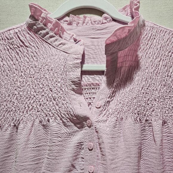 PASTEL PINK FEMININE RUFFLE 5 BUTTON SLEVELESS TOP 2X - Picture 3 of 7